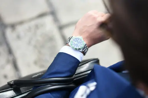 Acquistare un orologio di lusso, quale dev’essere il giusto approccio