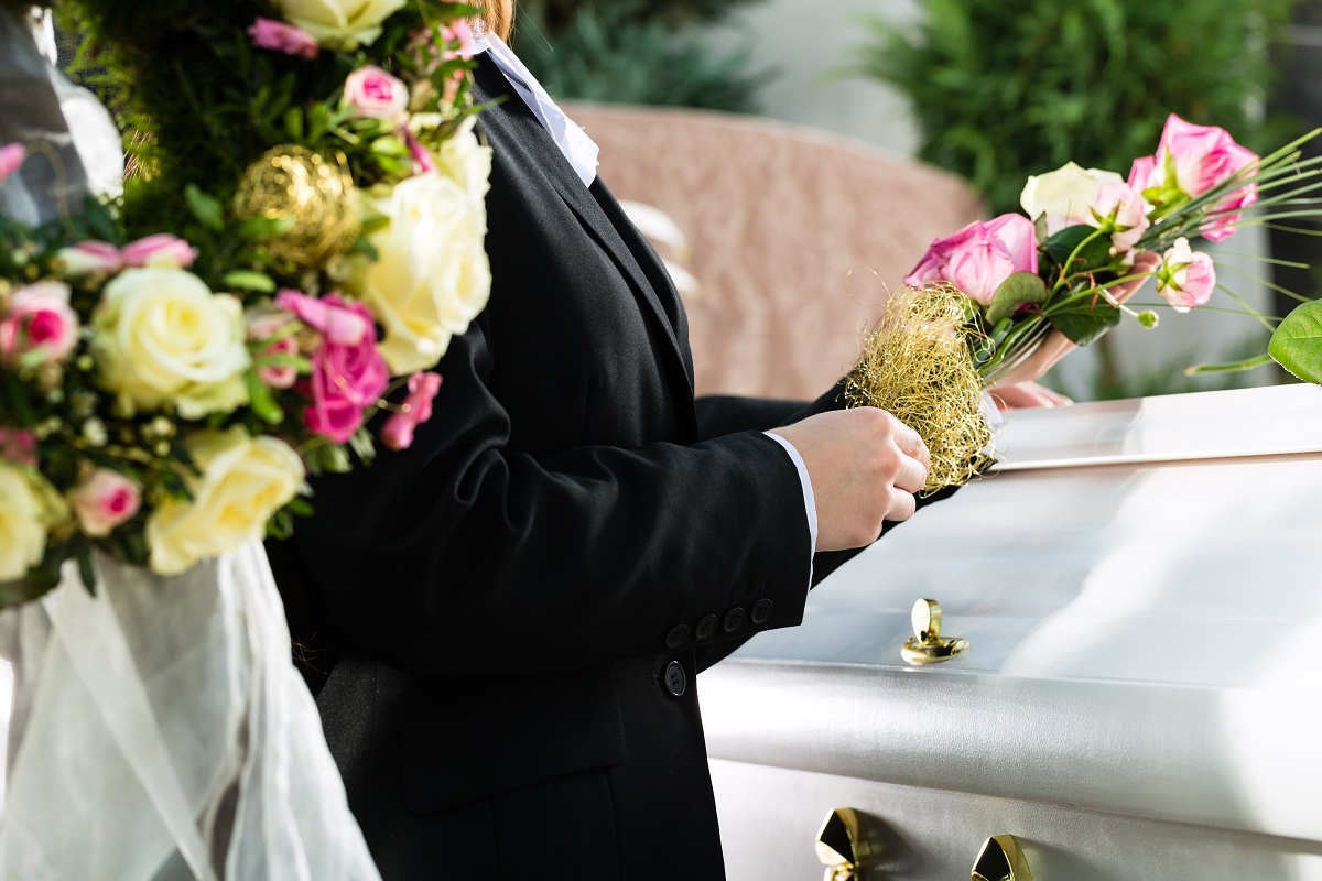 Come organizzare un funerale