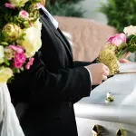 Come organizzare un funerale