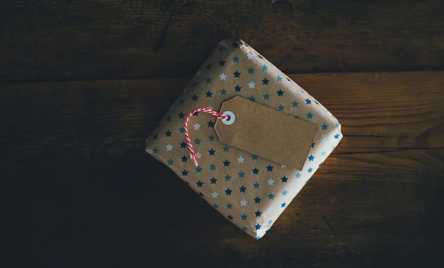 Corporate gifting: perché le aziende investono sempre più in regali personalizzati