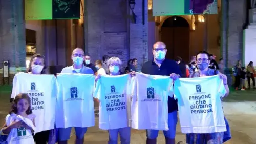 Municipio brilla di verde: manifestazione in ricordo della SLA