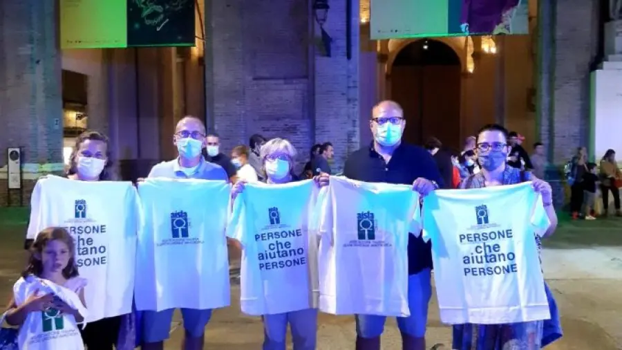 Municipio brilla di verde: manifestazione in ricordo della SLA