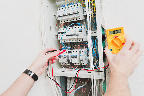 Rifacimento dell’impianto elettrico: regole da tenere presenti