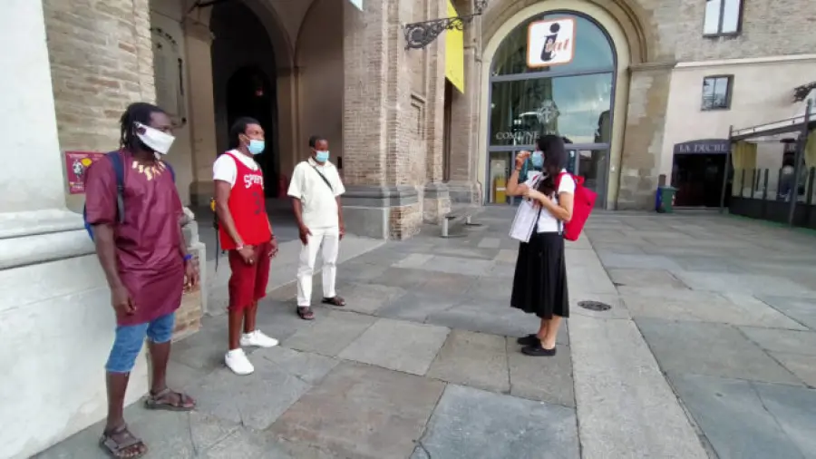 Migranti portano in esplorazione a Parma altri migranti: nuovo progetto
