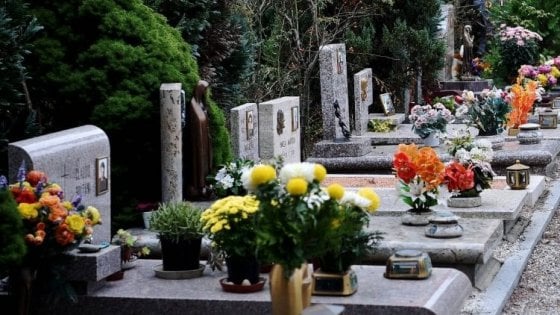 I cimiteri riapriranno nella fase2 ma non il 4 maggio