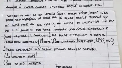 La piccola Francesca dona i suoi risparmi per comprare mascherine
