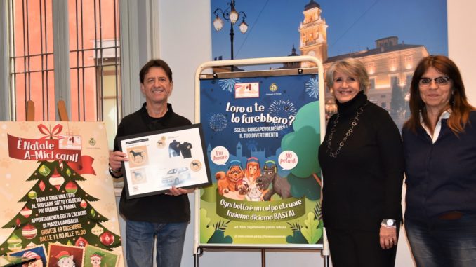 Festeggiare il Natale con gli amici a 4 zampe