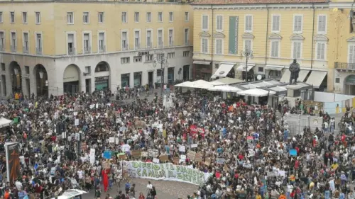 Parma sciopera per il clima e l'ambiente