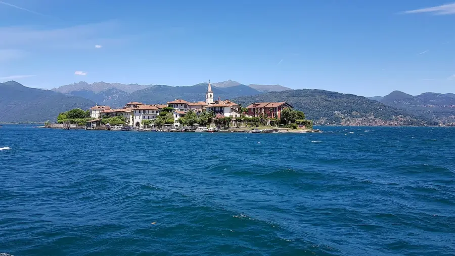 Il Lago Maggiore e l'incanto delle Isole Borromee